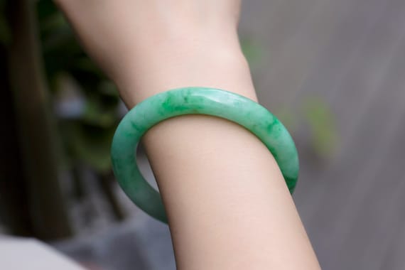 Where to Buy Real Jade Bangle?